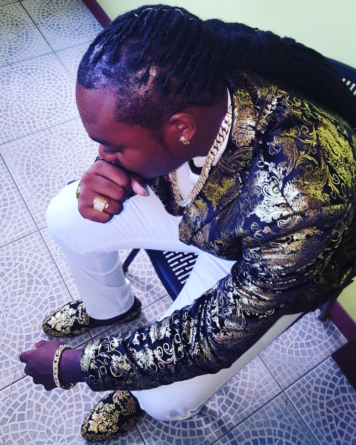IAMR3CKA's tweet photo. HAPPY BIRTHDAY TO ME! As I celebrate another birthday today I reflect on how great GOD has been to me...I thank everyone who has played a role in my life this far WHETHER GOOD OR BAD...and I strive to be a better man.. Blessings and nuff love! R3CKA.. SHELLA POSSE #SheLLItDown https://t.co/8FMnYye071