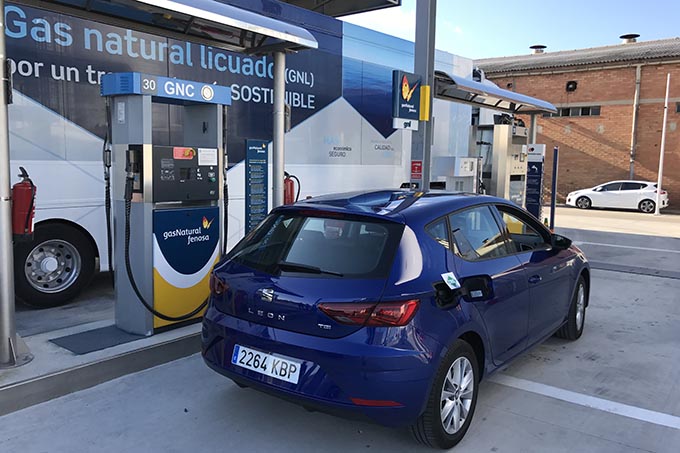 Una verdadera transición energética no puede pasar por un modelo de transporte basado en el gas. "No, comprarse un coche a gas, no es ecológico"
eldiario.es/ultima-llamada…