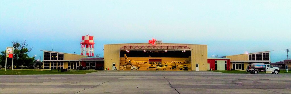 Meet <a href="/RBSkyport/">Redbird Skyport</a> (#KHYI) in San Marcos, TX, the Phillips 66 branded FBO that believes the cost of being a #pilot shouldn’t stop anyone from pursuing their passion for flight. Learn more about the #FBO's commitment to aviation here: bit.ly/Phillips_66_Av…