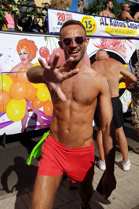 If I catch you... ?
@L_K_4 @ARASOSAR @theo17110 @BUDWATCHER2 @jockboy1113 @HotMaleStuds @7Arrow2 @mikoukpl