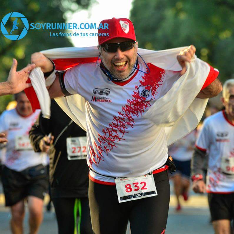 SoyRunnerArg's tweet photo. Ya podés encontrar las fotos que hicimos de la carrera de #River.
Buscá tus fotos por NOMBRE y APELLIDO o número de dorsal en:
📷 https://t.co/WLNE2SZvvw 📷
Las fotos de tus carreras
#Run #Running #Runner #SoyRunner #RiverMonumental https://t.co/fLEx6uJmVs