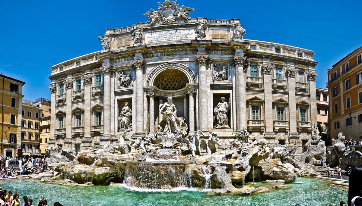 FONTANA DI TREVI O FONTANA DI AIDA NIZAR? 😍😂❤️🔝 #GF15