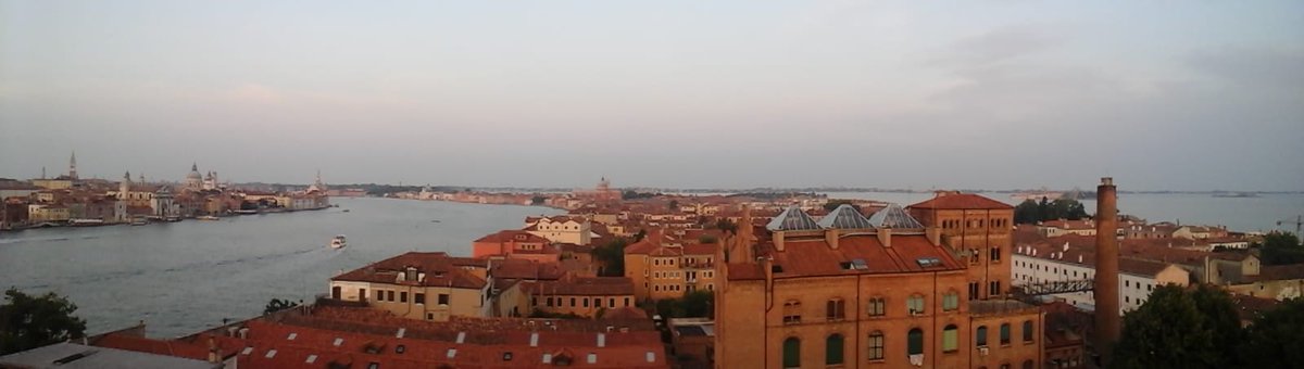 GVSTGroup's tweet image. Un elemento essenziale nell'organizzazione di un evento è sicuramente il sopralluogo, attraverso il quale possiamo davvero verificare se la location scelta per l'evento abbia determinati requisiti ed elementi adatti allo stesso. 
L’ultimo sopralluogo per il congresso #IWC2019!