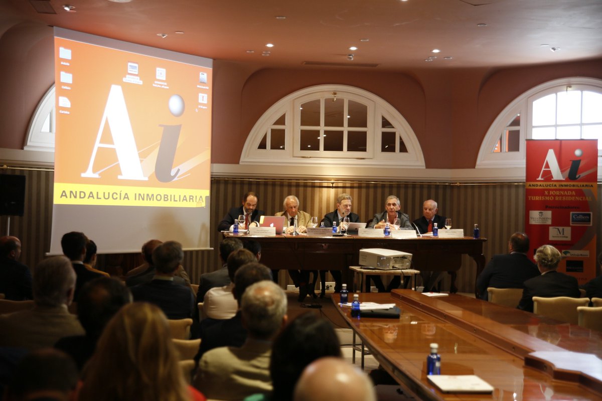 Hoy hemos acogido la X Jornada de Turismo Residencial con la presencia de profesionales del sector inmobiliario e instituciones públicas. Más información en nuestro blog: villapadierna.es/collection/vil…