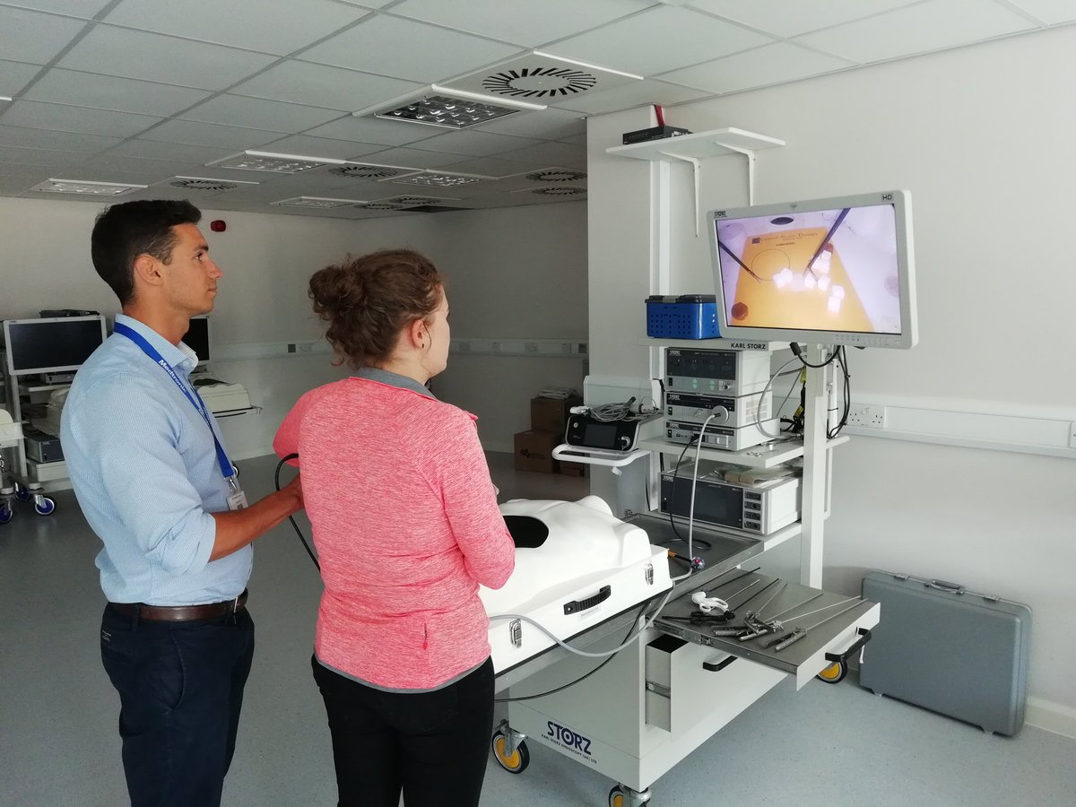 JMG_JasonGeorge's tweet image. Things are getting feisty at basic surgical skills @GuildfordMattu

#StackOff