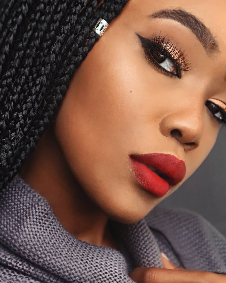 mbalibeauty_xo's tweet photo. @fentybeauty kinda day w/Stunna Lip Paint
Pro Filt'r Primer
Pro Filt'r Foundation 380
#FentyBeauty #GirlTalkZA #makeupe https://t.co/nyHDtR2Anx