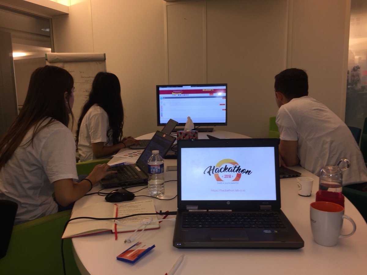 [#HACKATHON] Nos people sont en place pour développer leurs idées de projets mais... au prochain, ça pourrait être vous ! Découvrez nos offres d'alternances et de stages 🔛 jobs.oui.sncf/offers?contrac… #AllezViensOnEstBien