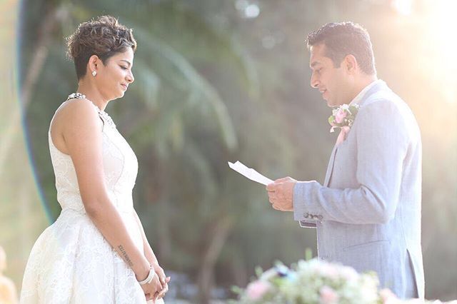 UniquePhuket's tweet photo. Precious Words for a Precious Moment #vowrenewal #renewalofvows #ourbestdayever #destinationwedding #beachwedding #phuketthailand #weddingmakeupartist @ter_makeup_artist #weddingplanner @uniquephuket #weddingphotography @jaranphotography #romanticshot … https://t.co/HMh4K2TNTx https://t.co/C6VmPCV9cw