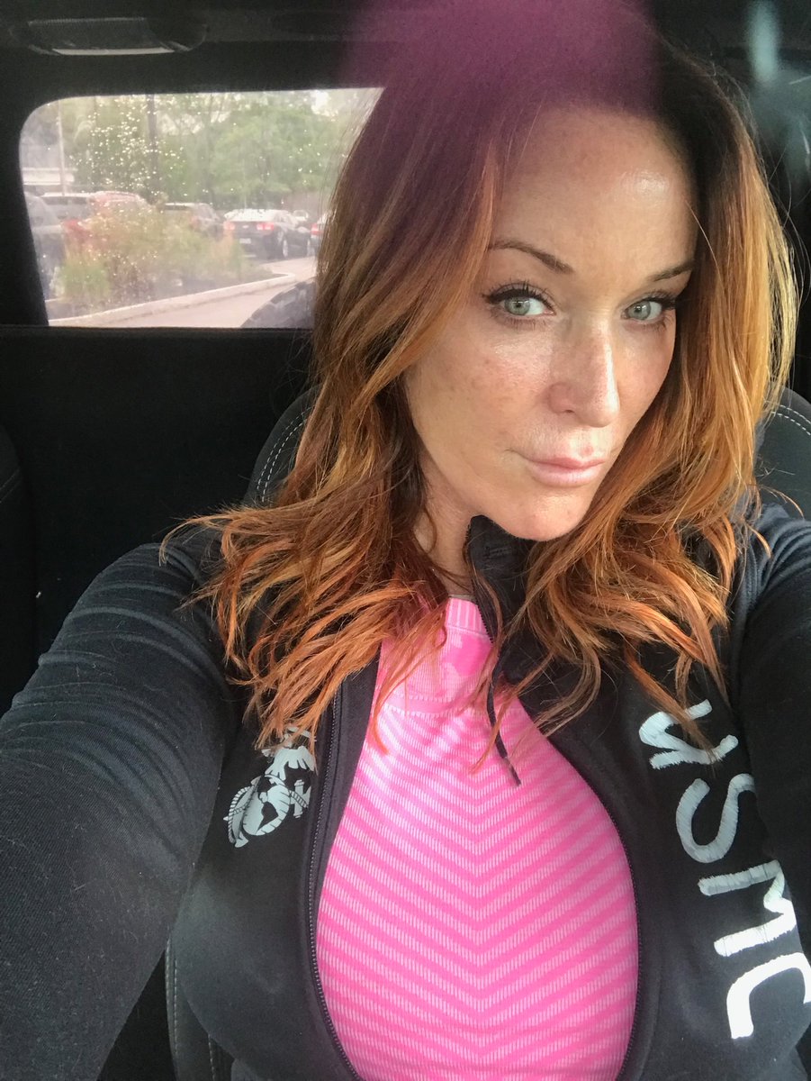 Steele mom. Steele mom. рейчел стил. Rachel steele 2022. рэйчел стил mommy.