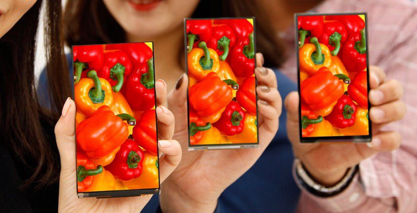 supawichable's tweet image. จริงๆ หน้าจอมือถือจะรุ่นไหนก็ตาม ต้องมีพาร์ทที่ยื่นออกมา อาจจะยื่นบนยื่นล่างก็แล้วแต่ พาร์ทตรงนี้เรียกว่า display controller chip เอาไว้เชื่อมต่อหน้าจอเข้ากับเมนบอร์ดของเครื่อง เพื่อให้หน้าจอรับคำสั่งมาแสดงผลได้ จึงเป็นข้อจำกัดที่ทำให้มือถือขอบข้างจะบางแค่ไหน ขอบบน-ล่างก็ไปไม่สุด