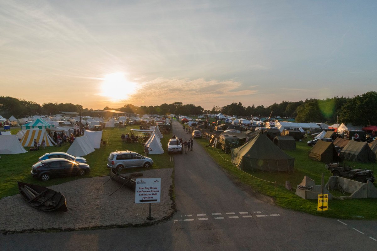 Kenteventcentre's tweet photo. Looking for a tailor-made solution for your next #event or #function? Well #didyouknow we have over 7,000sqm of indoor space & 200 acres of outdoor space waiting to be transformed https://t.co/VOemEHPRog Call the sales team on 01622 630975 #eventprofs #flexvenue #versatilespace https://t.co/9b0aZ6wABE