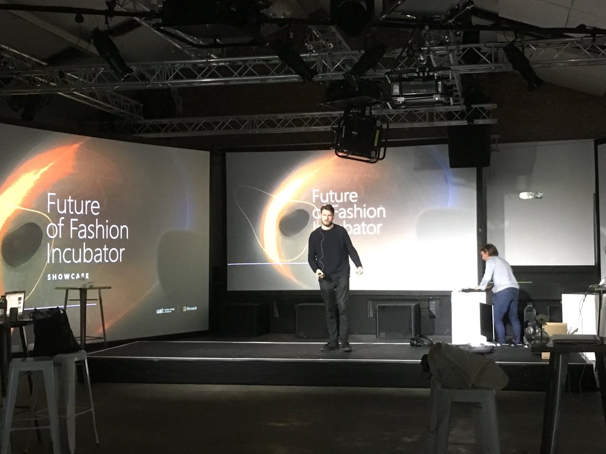 Create_1st's tweet image. Sound check for The Future of Fashion Incubator. Tonight at The Oval Space
#lcf #londoncollegeoffashion #fashionfutures #thefutureoffashion