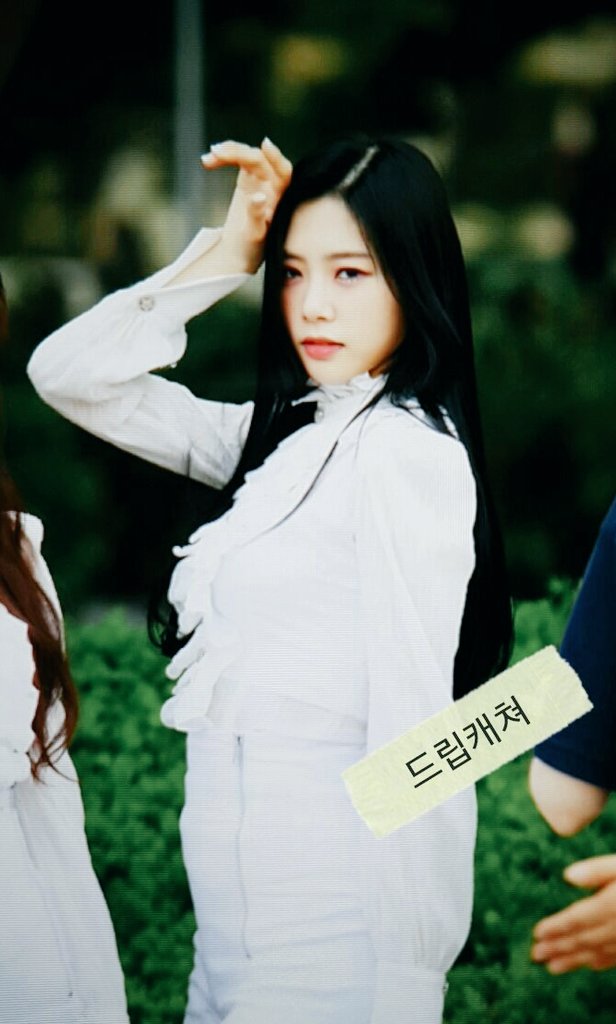 180605 더쇼 하이터치회 프리뷰

포즈 취해줘써...

#드림캐쳐 #지유
#김민지
#Dreamcatcher #JIU
<a href="/hf_dreamcatcher/">드림캐쳐 Dreamcatcher</a>