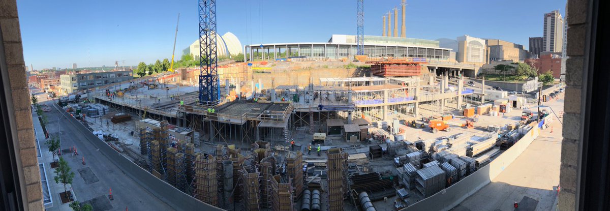MobAppMan's tweet photo. It’s fascinating watching this hotel go up next door. https://t.co/G6aUkJZj4t