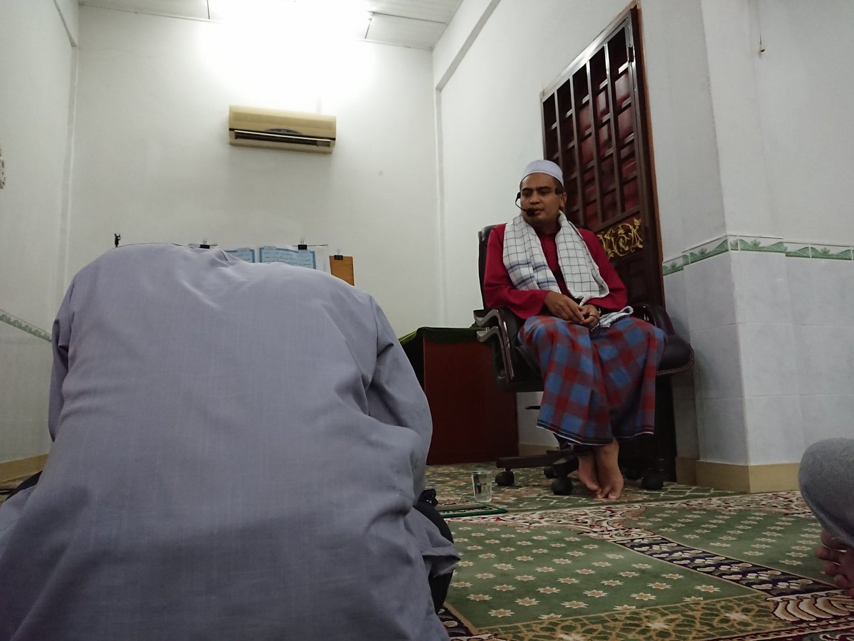 bangi15's tweet photo. #Day20 #Ramadhan #Surau #IbnuSina #Bangi15 #Tazkirah https://t.co/3dPLrYr6Jf