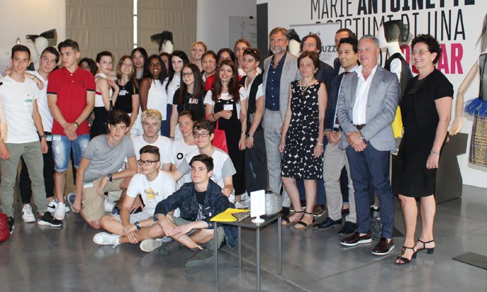 La Spola (@laspola1) on Twitter photo Al <a href="/museodeltessuto/">museodeltessuto</a> di Prato la giornata finale di #èdimodailmiofuturo, l'iniziativa che avvicina studenti e mondo dell'industria <a href="/ConfindToscNord/">ConfindusToscanaNord</a> <a href="/TullioBuzzi1/">Istituto Buzzi</a> #russellnewton <a href="/Andrea_Cavicchi/">Andrea Cavicchi</a>
bit.ly/2sHlt55 Al <a href="/museodeltessuto/">museodeltessuto</a> di Prato la giornata finale di #èdimodailmiofuturo, l'iniziativa che avvicina studenti e mondo dell'industria <a href="/ConfindToscNord/">ConfindusToscanaNord</a> <a href="/TullioBuzzi1/">Istituto Buzzi</a> #russellnewton <a href="/Andrea_Cavicchi/">Andrea Cavicchi</a>
bit.ly/2sHlt55