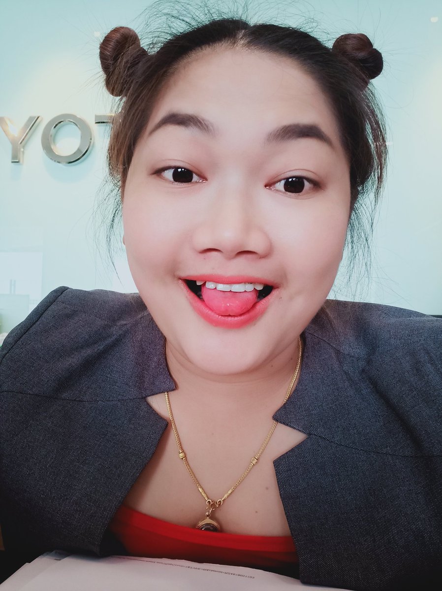 MatOrawan's tweet photo. มีเขาแล้ว เมื่อไรจะมีเรา 😜 พ่าม พาม #แคปชั่นเสี่ยว #แคปชั่นเด็ด #แคปชั่นฝึกหัด https://t.co/W2Uicernh7