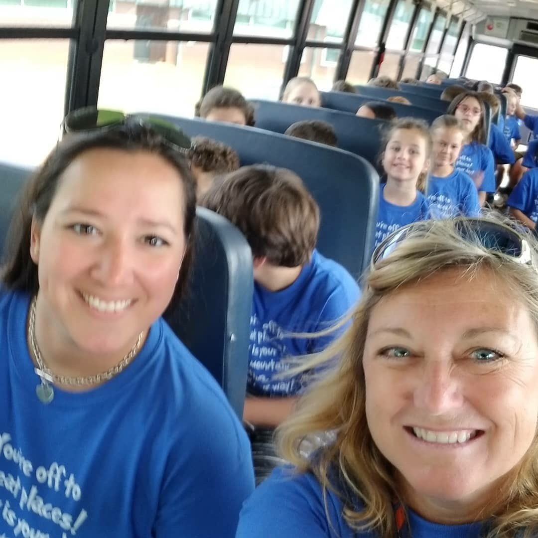 mcamps311's tweet photo. Last field trip with @kimberleybatson #5thgradeday #skyzone #busbuddies #bestbuddies https://t.co/UlbZQC4Q5T