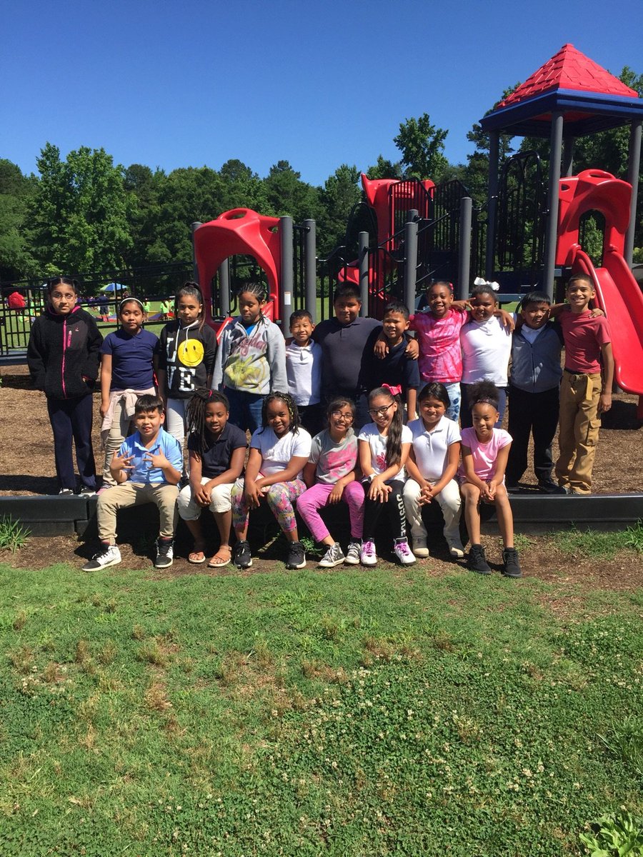 BWMsWhite's tweet photo. My 2nd block at field day!!! https://t.co/1OwOGqwsFX