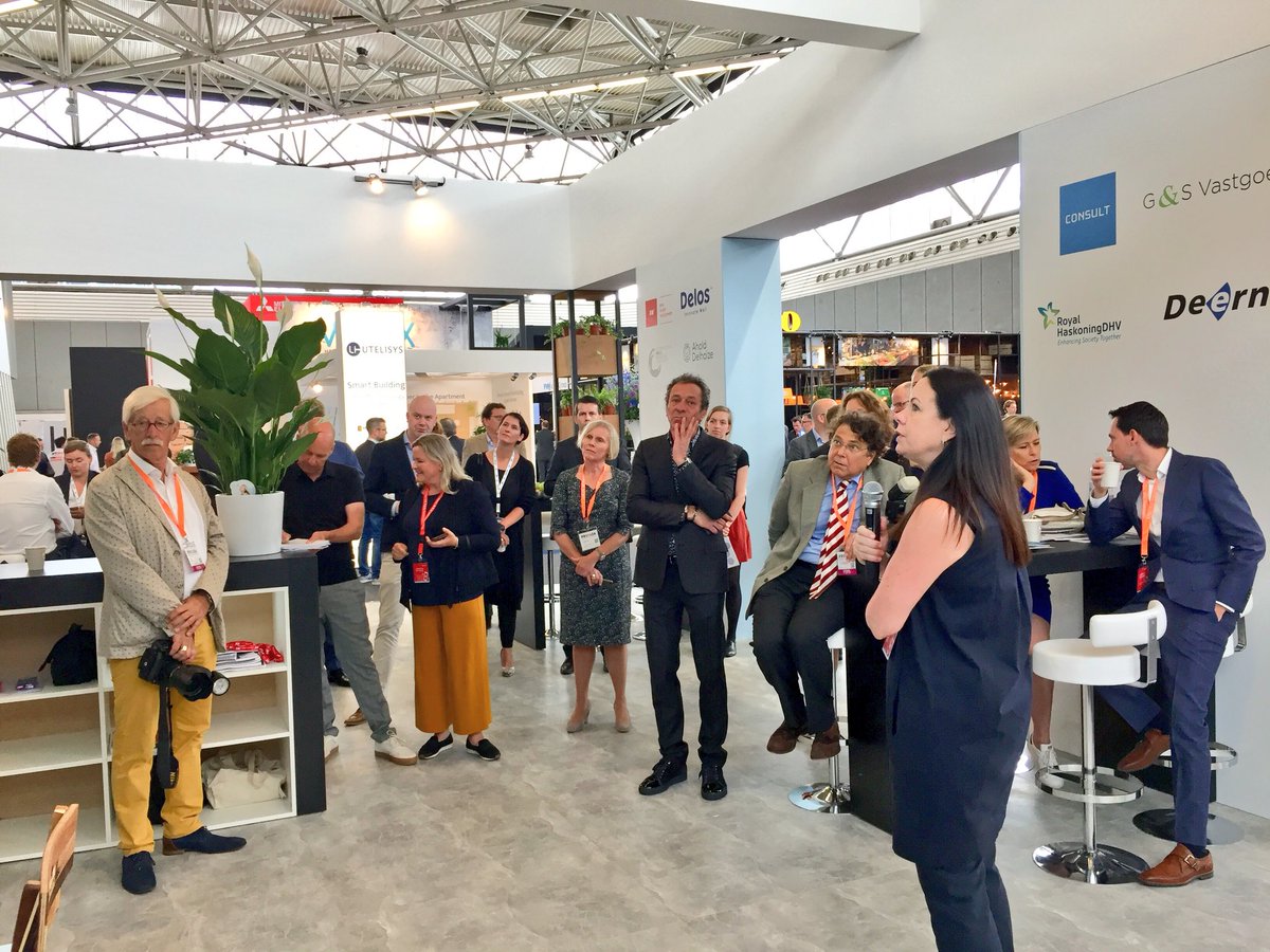 WELLcertified's tweet photo. We’re off to a great start at #PROVADA in Amsterdam with our local market partner #BlueBuildingInstitute! For a complete schedule of WELL sessions, visit https://t.co/mxQ8R1i6Ih #WELLEurope @PROVADAre https://t.co/Vt79KpfDzp