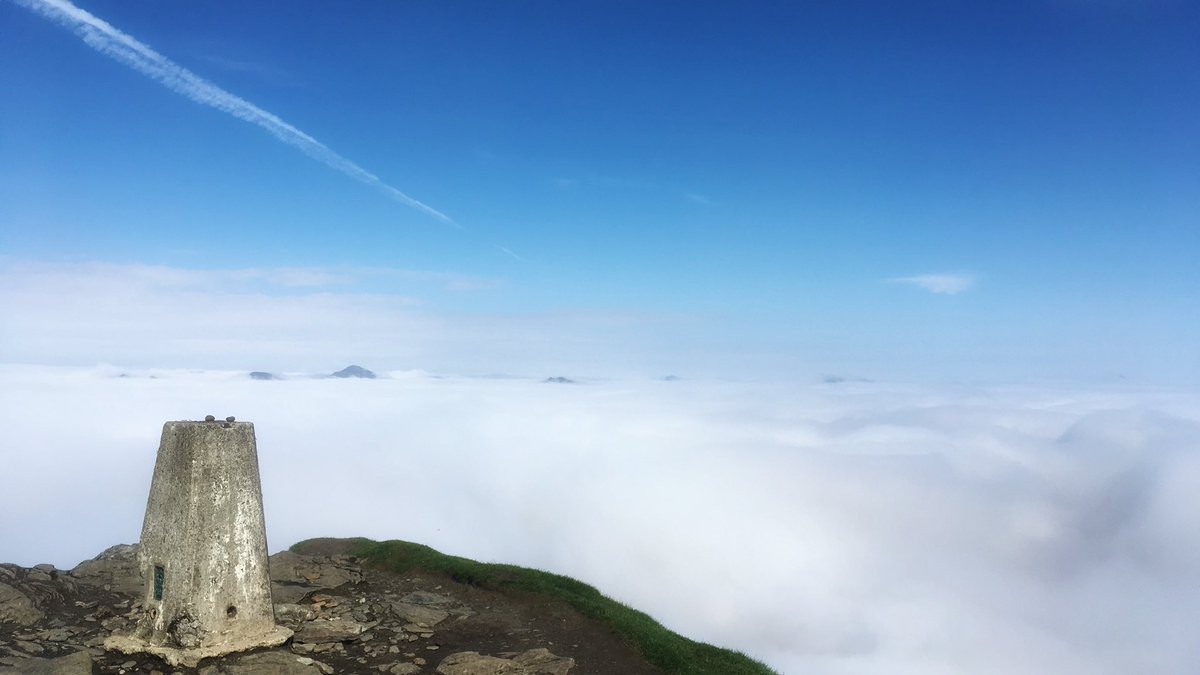 I love mornings like this! #BonnieScotland #TimeToPlay <a href="/SalomonRunning/">Salomon Running</a> <a href="/SalomonSports/">Salomon</a> <a href="/suunto/">Suunto</a>