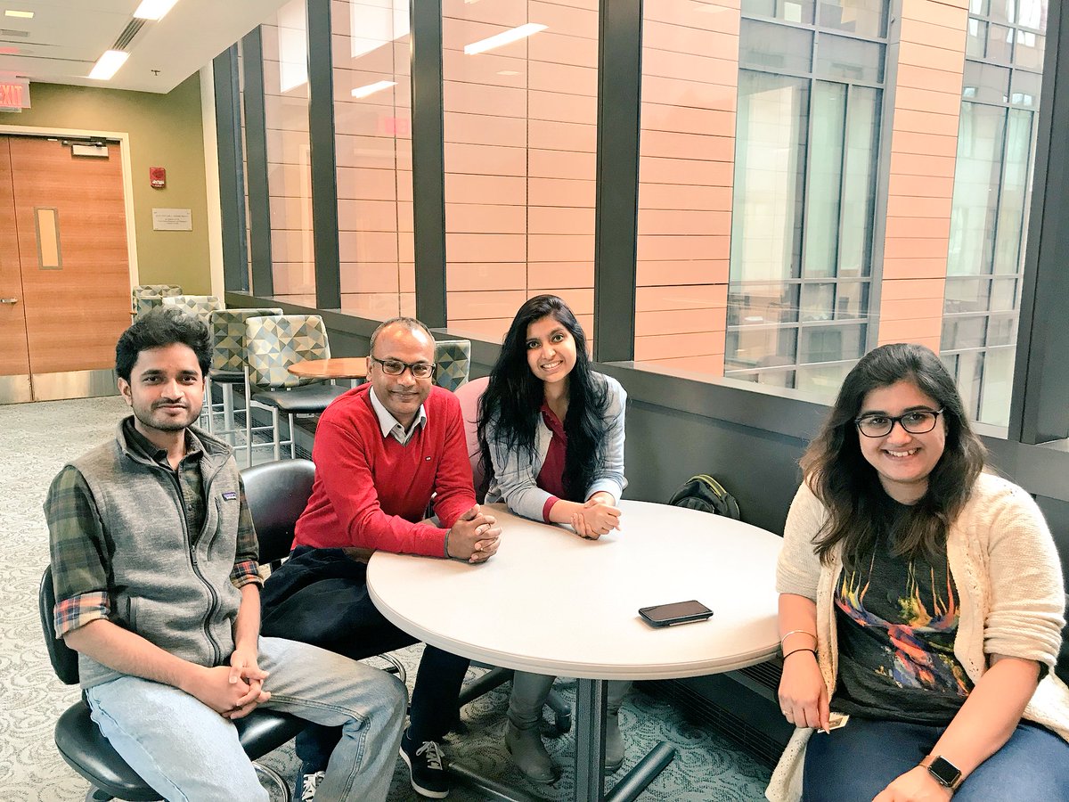 Himanshu_IITM's tweet photo. A mini lab reunion at Dana Farber @tweetySaumya @ArunRChavan https://t.co/KALHXJ52Yr