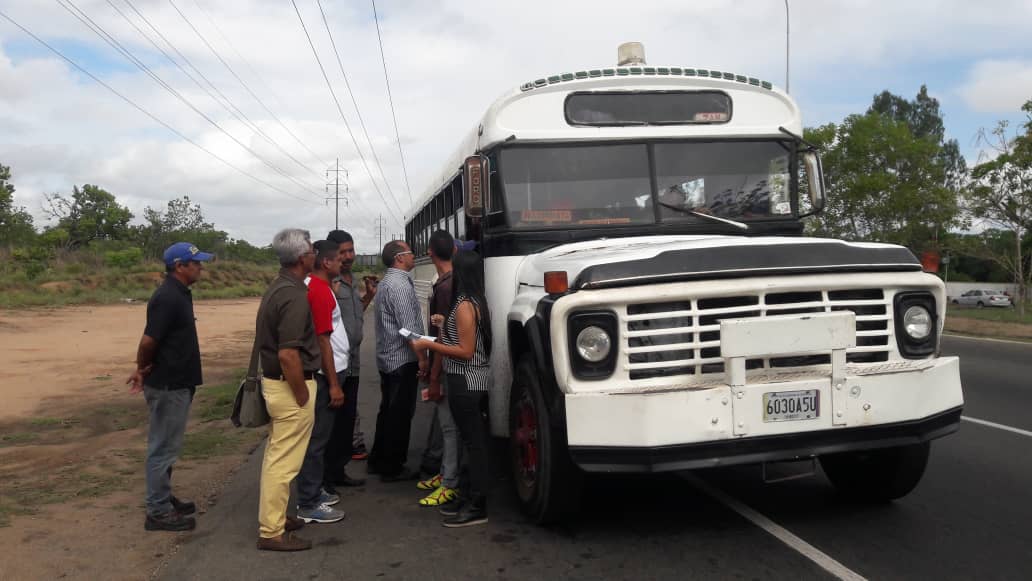 Alcaldía y concejo municipal de Heres aseguran que harán respetar el precio del pasaje del transporte público de Ciudad Bolívar para el beneficio de los bolivarenses <a href="/comandosergioh/">Sergio Hernandez</a> <a href="/NicolasMaduro/">Nicolás Maduro</a>