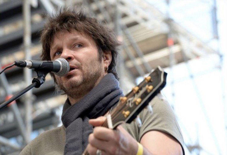 #Cantat : Des extraits de la lettre de #suicide de son ex-femme dévoilés !
bit.ly/2kQhzUd