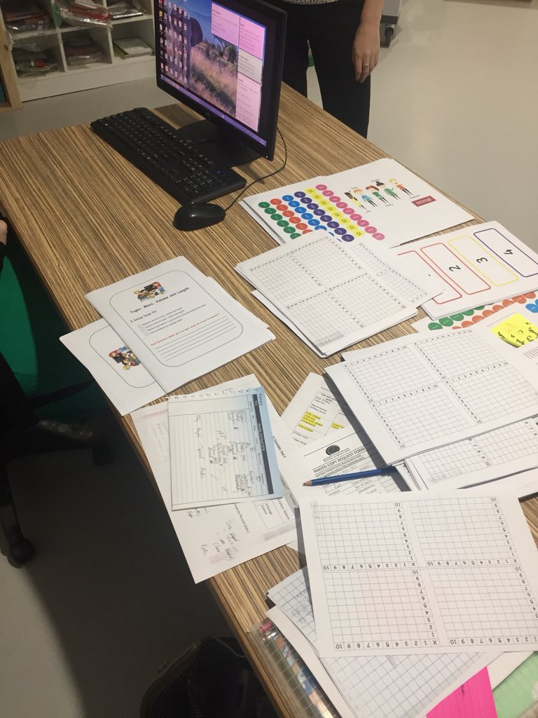 Ms_Kate_Magner's tweet photo. Does anyone else’s desk look like this? AND I’ve a post-it covered desktop and notice board full of notes from the kids ❤️ 
This desk has two desktops and is shared beteen Rebecca and I in our work space! She’s just about getting used to my mess! 
#HalfAndHalf #creativemind https://t.co/zoh7r6wclz