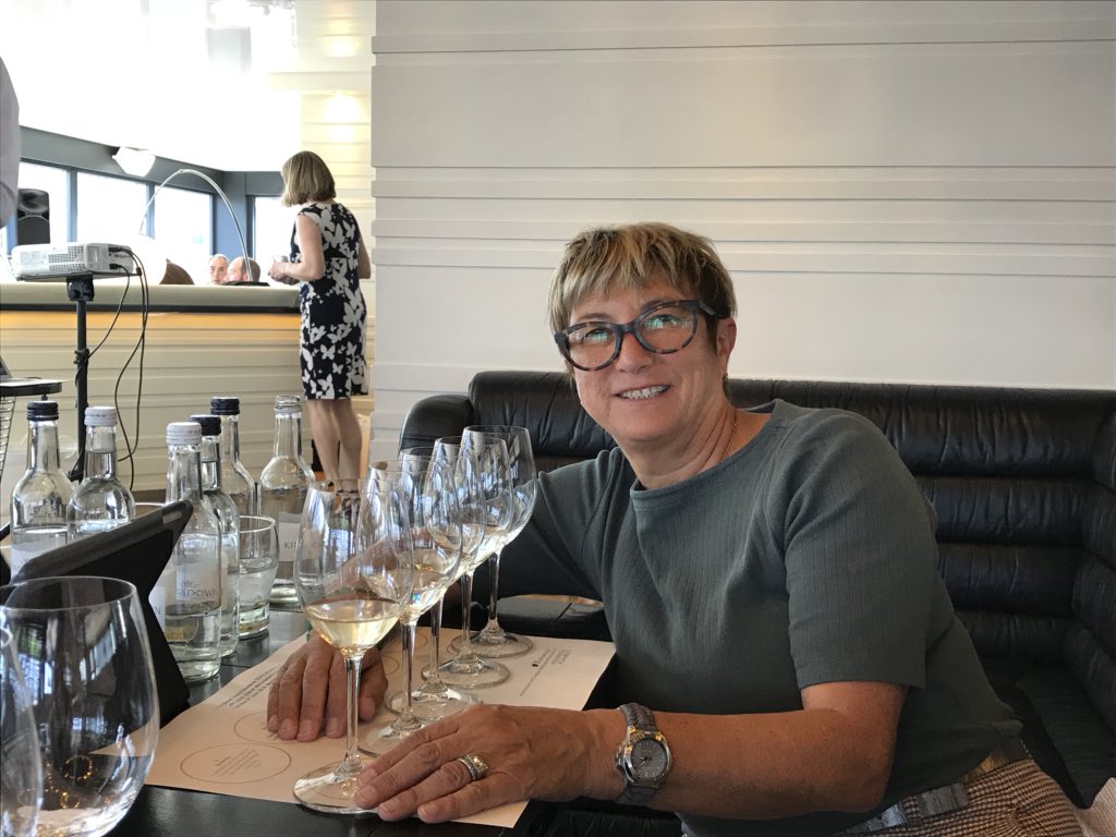 MicheleShah's tweet photo. In Manchester today as external consultant to the Consorzio Conegliano Valdobbiadene Prosecco Superiore masterclass led by Sarah Abbott MW for the trade exploring what makes this Prosecco superior. The Team
#ConValDOCG @ProseccoCV https://t.co/P78XSCoHAk