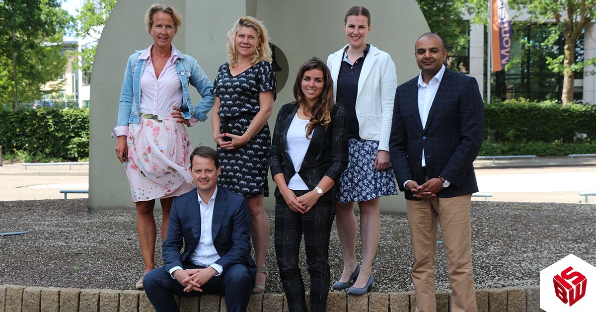 Vandaag strijden de 6 kandidaten voor de titel 'Manager van het Jaar'. Zij geven een korte 'live' presentatie aan de vakjury. Op basis van deze ronde blijven er drie finalisten over. Wil jij weten wie er uiteindelijk wint? Kom dan naar de uitreikingsavond: bit.ly/2JcoKon