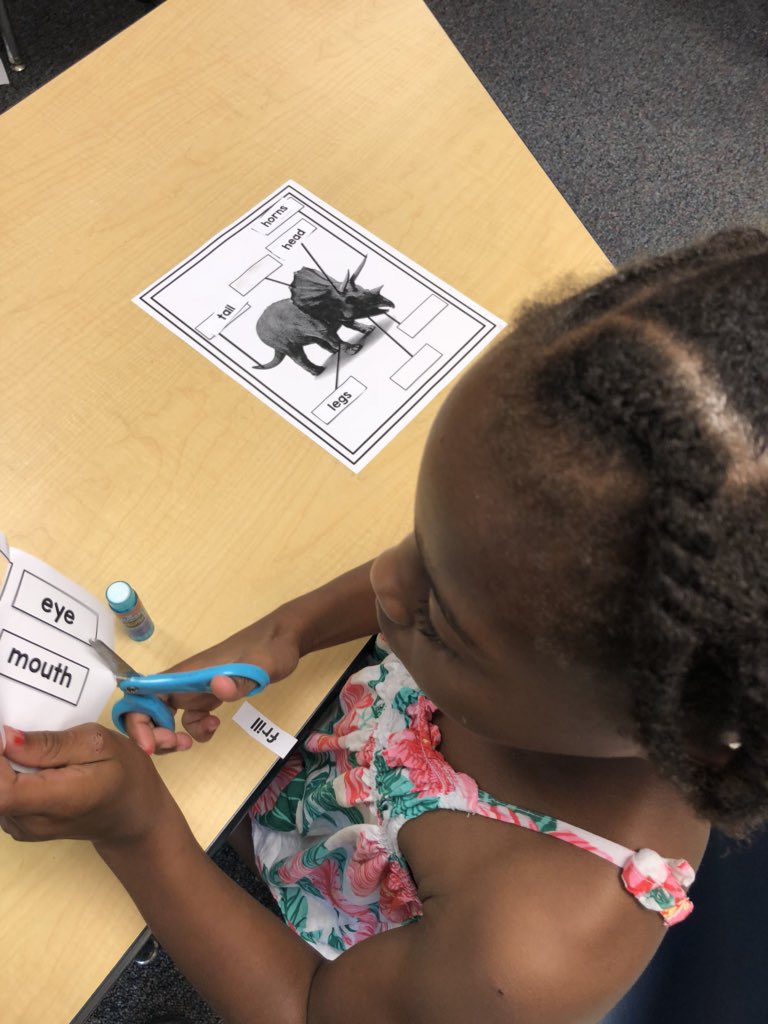 MrsMaysK's tweet photo. I can label the parts of a triceratops! @FerndaleEarlyEd #ECEJoy #AACPSAwesome https://t.co/p3NKTH7fVK