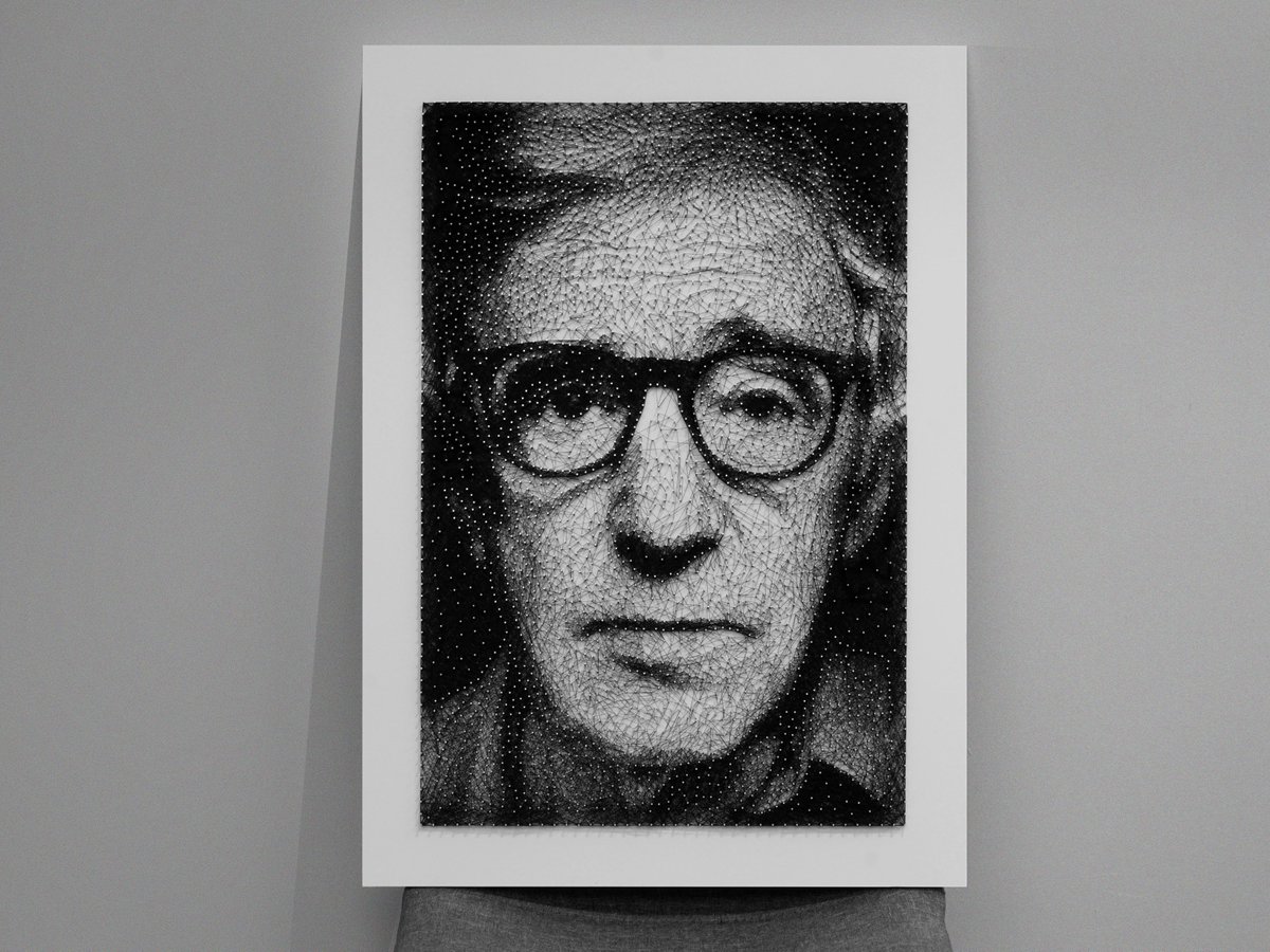 LaarcoStudio's tweet photo. Woody Allen introducing the new 40x60cm format!

Used 1100m of thread, 3915 nails, a 50x70cm canvas and a new revision of the algorithm. 10 hours nailing + 12 hours threading.

Original photo by Platon.

#stringart #woodyallen https://t.co/HZdkNbAQCD