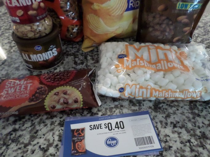 karenellenmills's tweet photo. #KrogerFaves #TrailMixChallenge thanks @Kroger for the coupons #MyMagazineSharing #FreeSamp https://t.co/ZMhECpqsp9 https://t.co/JJrBLnDzln