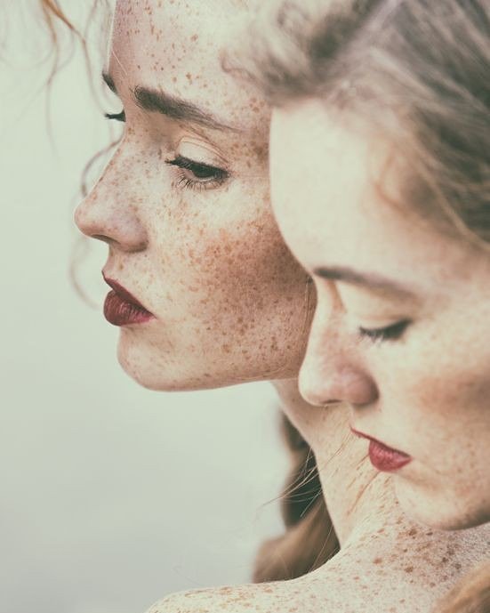 The beauty
#inspo #freckles #rouge #light
