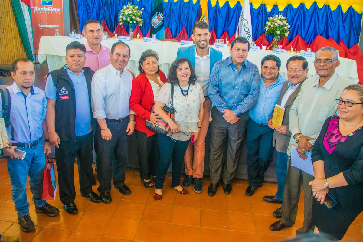 P_Cisneros's tweet photo. Junto a Guayas y Manabí; Municipios de Jipijapa, Pedro Carbo, Puerto López y Paján; y parroquias de la cordillera Costera, @Ambiente_Ec, @competenciascnc, @congope firmamos el convenio para la conformación del Consorcio para enfrentar el cambio climático en la Cordillera Costera https://t.co/eKMN8yUtfP