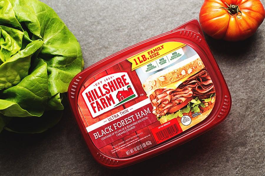 #AD Coupon alert! Get $0.35 cash back on Hillshire Farm lunch meat at Walmart with this coupon! bit.ly/2kS6lP4