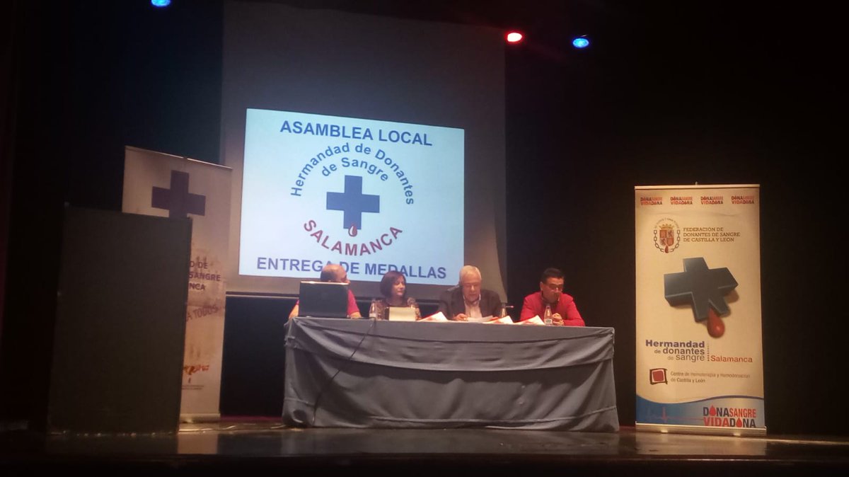 radiopenaranda's tweet photo. La hermandad de @donantesangreSA celebra su asamblea local en #Peñaranda y el homenaje a los #donantes de #sangre. Enhorabuena a todos! https://t.co/Vfmq4zE0K2