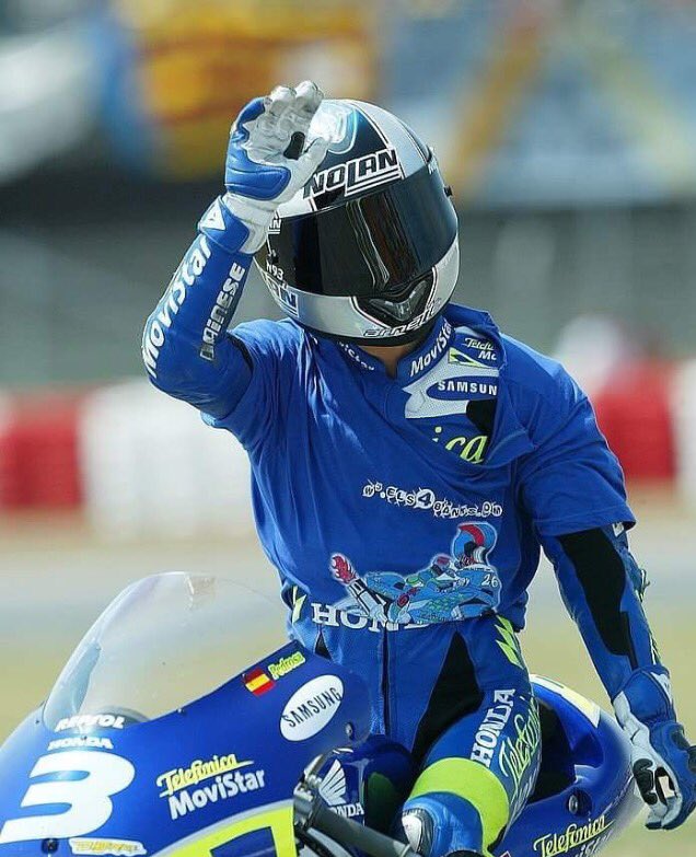 therealcamyy's tweet photo. Di una cosa sono certa: non voglio che finisca ora, non voglio che finisca così. 

Voglio ricordare questo.
@26_DaniPedrosa 
#YoconPedrosa https://t.co/zxtjvqVrho