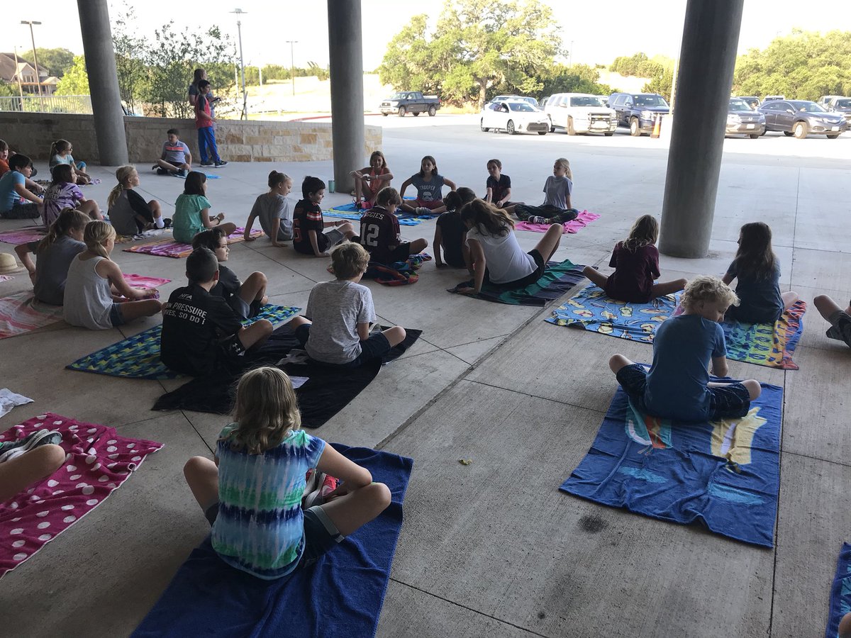 mrssigur's tweet photo. Student led 🌅 “Beach Yoga” on our pavilion! So fun! @Mulvahill_SSES @lisahstoll @Rocking4th @CJCornelison @4smcculloch https://t.co/NMEC767L8D