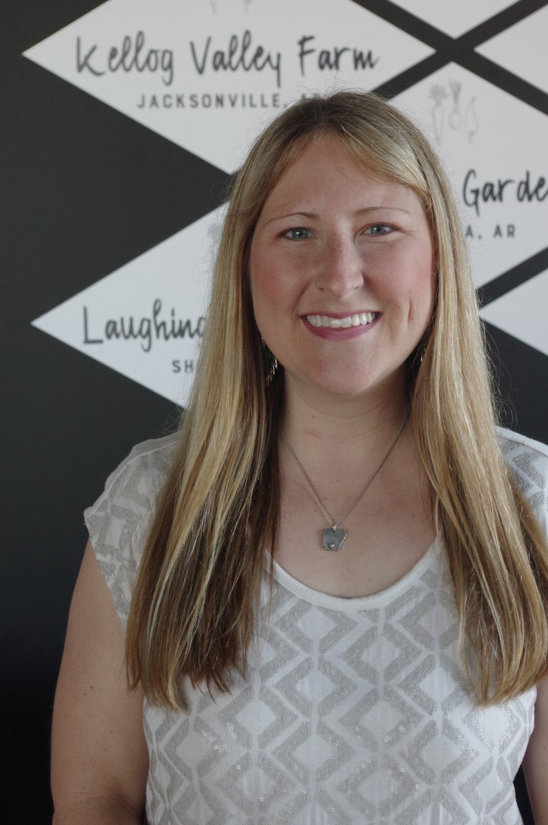ArFB's tweet photo. #FarmToTable is a movement growing across the state &amp; the Griffin Restaurant is on the leading edge of the effort. Hear from Elizabeth Young, director of Farm &amp; Sustainable Initiatives for the @eldo_MAD, about the restaurant's success! https://t.co/sAKdpNmYNK #ArkansasAgCast! https://t.co/xd15Zh773u