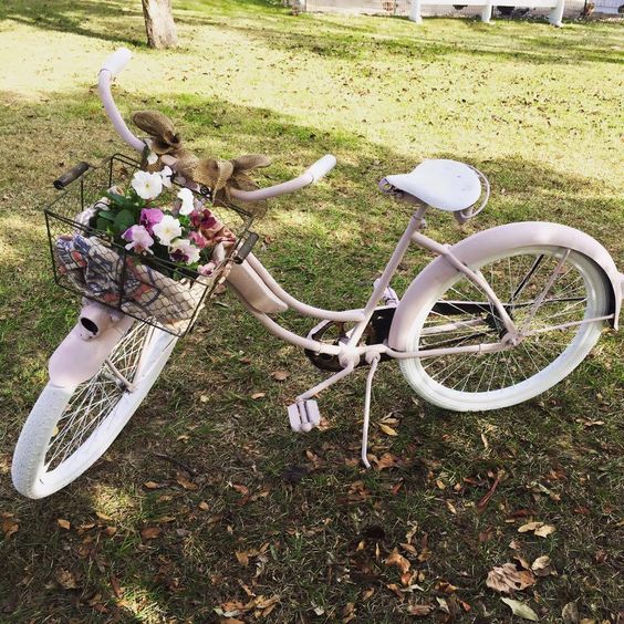 AnnieSloanHome's tweet photo. There’s few joys in life as pure and universal as cycling along with the wind in your hair – why not make the experience even more cheerful by transforming your noble steed with a few licks of Chalk Paint. Have a look at the gallery for some inspiration! #AnnieSloan #ChalkPaint. https://t.co/5XpdlDuWKn