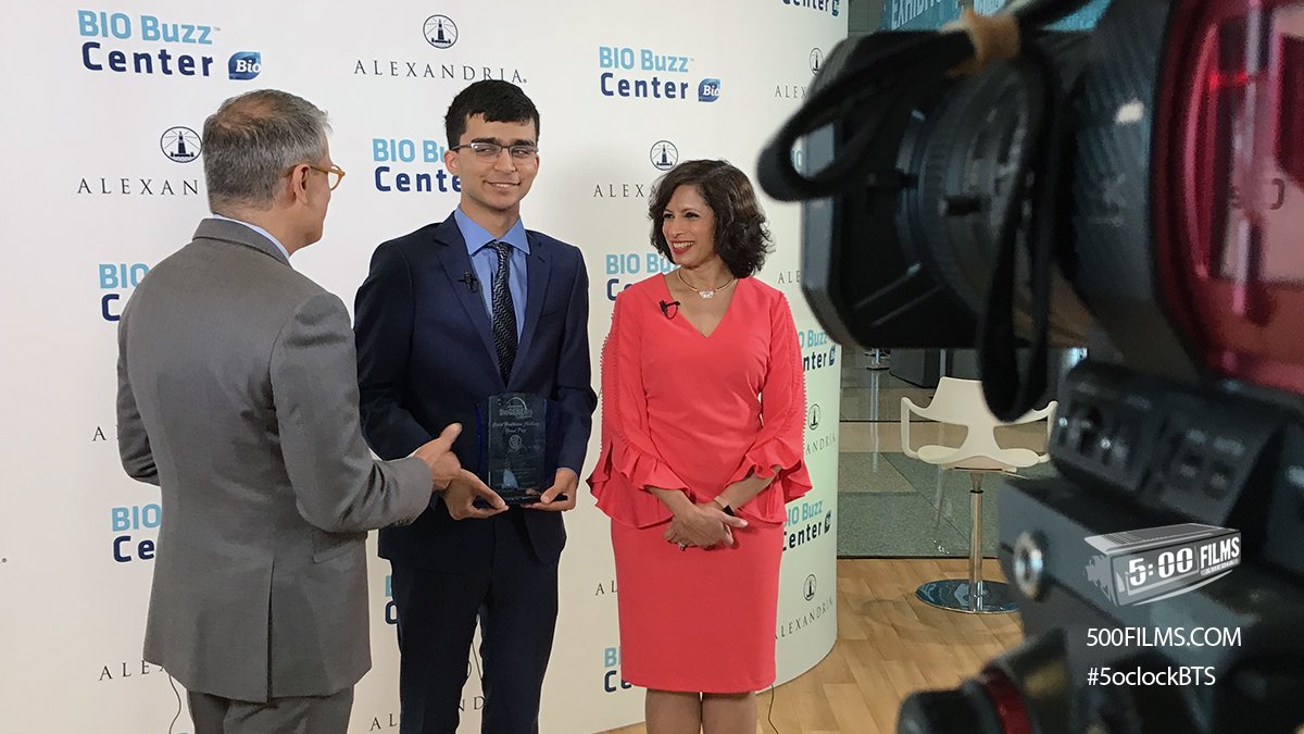 hi5oclock's tweet photo. From the #BuzzCenter: @MikeHuckman interviews #BioGENEius 2018 winner Sajeev Kohli (w @SeemaJJIC from @JNJInnovation)
#BIO2018 #ChampionsofScience @biotechinstitut https://t.co/vi8ucIK46b
