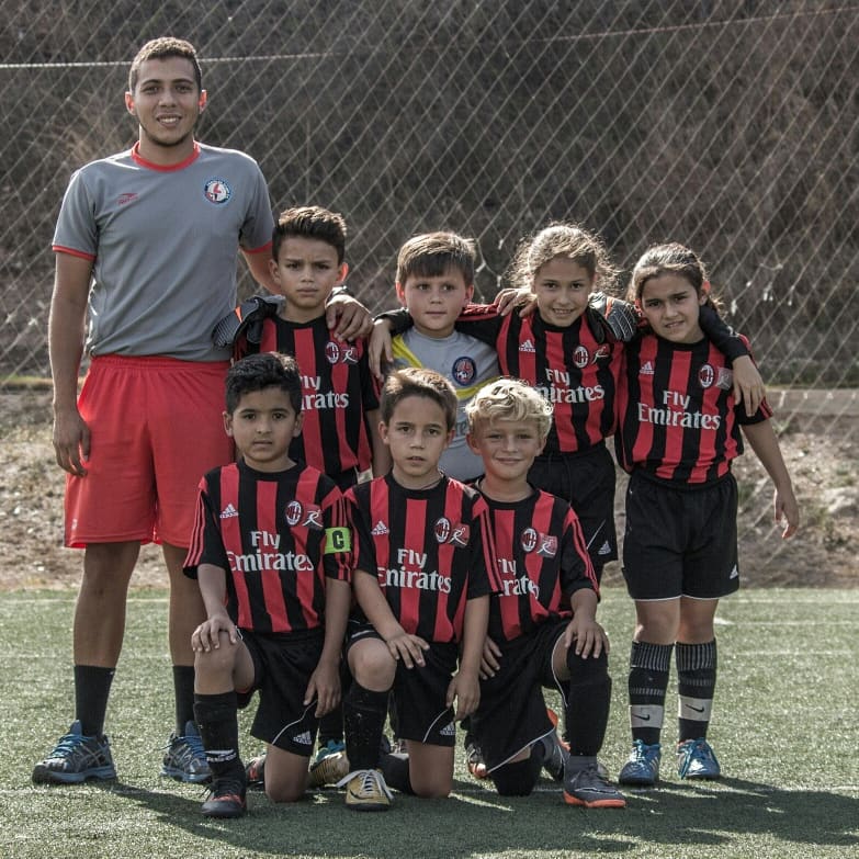 PetareAcademia's tweet photo. Tenemos un nuevo #CumpleañosRojiazul en el mes de Junio
-
Felicitaciones DT Brandon García, entrenador de la categoría Sub 8 en @DvoPetareAcad
-
¡Que sean muchos más!
-
#CrecemosUNIDOS
-
📷 @mederosphoto | Deportivo Petare/Fratelsa Sport https://t.co/VjfkEyu7xE
