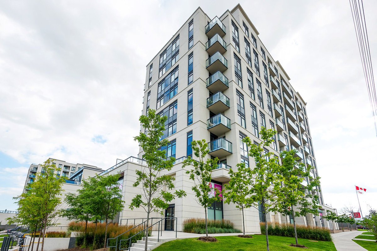 MarieCommisso's tweet photo. Come See This Beautiful 2 Bedroom &amp; Den At HIghly Sought After ALLEGRA In Woodbridge At 12 Woodstream!  Click For Pricing &amp; Additional Photos.. https://t.co/p4ro02CFtA   #allegracondos #vaughanrealtors #bellaria #vaughancondos #expocondos #centrosquare https://t.co/KUzZ35iBH7 https://t.co/fMDWGpjwu6