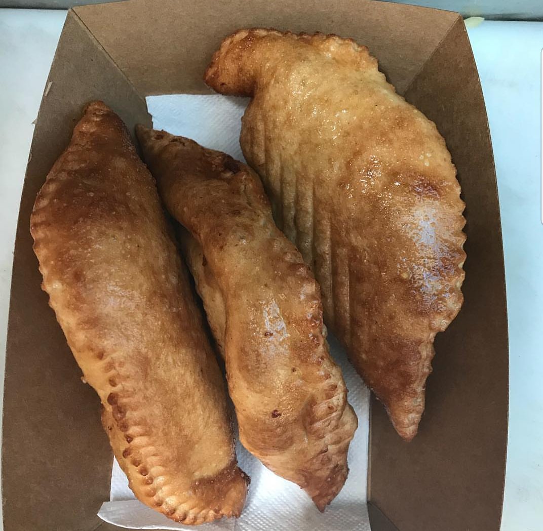 gourmet_stops's tweet photo. @PanzerottiTruck will be serving #yummies #tonight at Park Viridian Apartments -> https://t.co/HaeJrXaZ0S Dinner time 5-9pm! #bites #oceater #ocfoodie #streetfood #eats #bites #eeeeeats #foodie #forkyeah #orangecounty #hungry #ocdinner #dinner #food #foodtruck #ocfoodtrucks https://t.co/GB1t12adv4