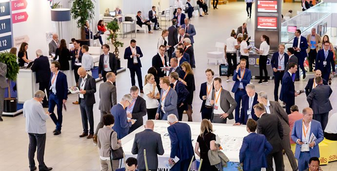RAI_Amsterdam's tweet photo. De PROVADA, de grootste vastgoedbeurs in Nederland, is vandaag begonnen.  Een driedaags netwerkevent met verscheidene bijeenkomsten op themapleinen, in zalen en uiteraard op de stands #provada2018 https://t.co/79olHSYwT5
