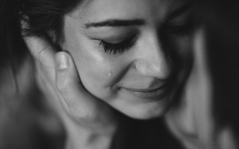 Re_Becca_B's tweet photo. The love you give me
Touches my heart so deeply
I weep tears of joy

#haiku #poetry #micropoetry #R #photography by Natalia Mindru https://t.co/zcoIrKLtPS