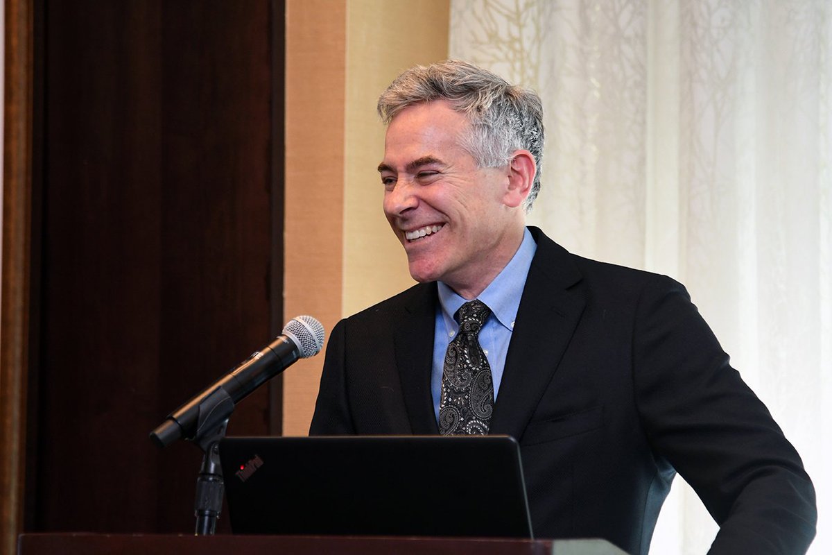 CNS_Update's tweet photo. #ASSFN2018 welcomed Honored Guest Dr. Philip A. Starr who spoke on several topics, including The Bidirectional Neural Prostheses: A Flexible Platform for Innovation in Neuromodulation. https://t.co/4aKODehHnS