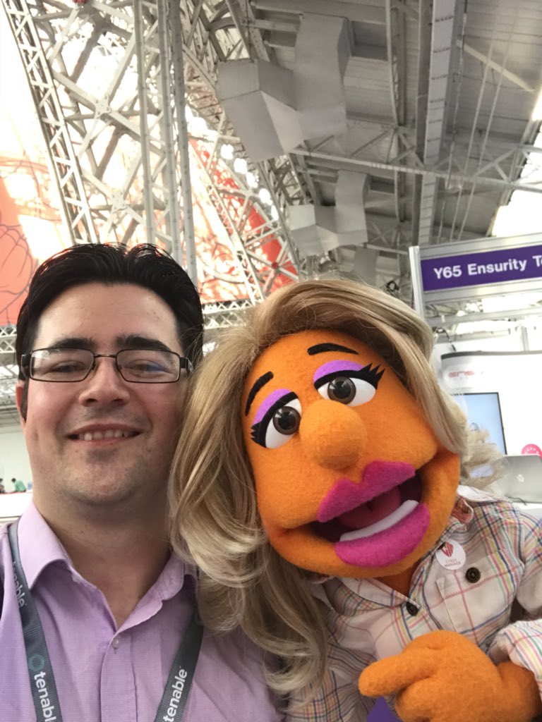 Perpetual_Dawn's tweet photo. So day spent at #infosec2018. By far the best of show is @TheCybermaniacs #theinternetisfor.... #wandaproxy https://t.co/Pqdw9rlH42